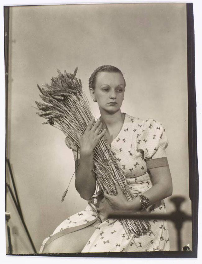 Ithell Colquhoun par Man Ray