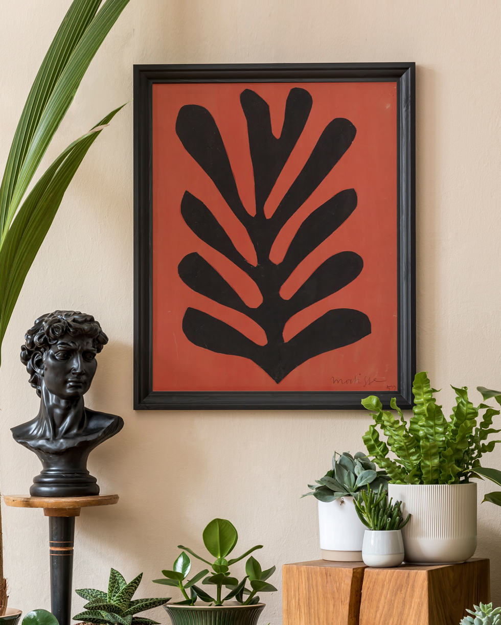 Peinture sur toile, reproduction de Henri Matisse, Feuille Noire Sur Fond Rouge - 1952 qualité musée en situation